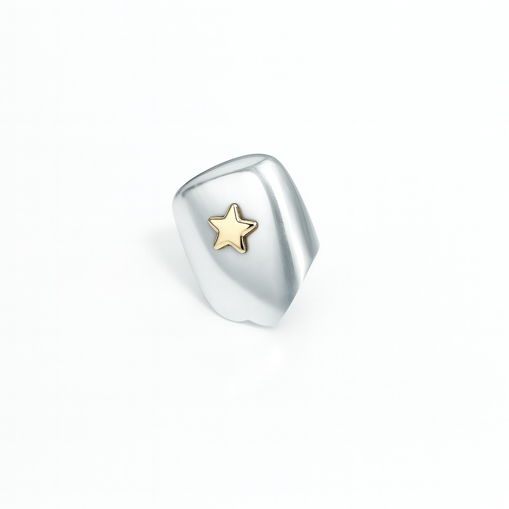 Picture of Diamond tooth with star